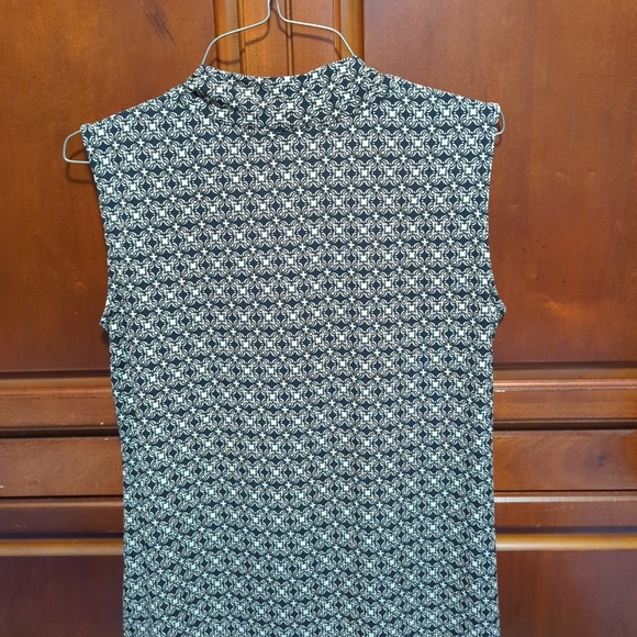 🧑🧑‍🦳Dana Buchman Sleeveless Top Womens Stretch Black/White Geometric Print S - Picture 5 of 9